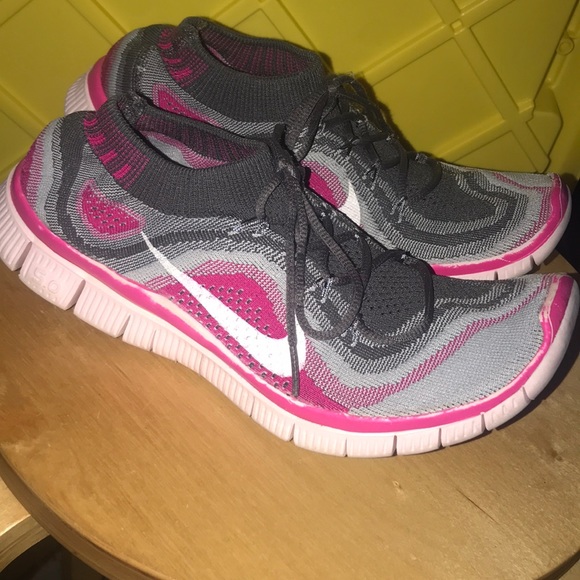 Nike Shoes - Nike Flyknit Shoes